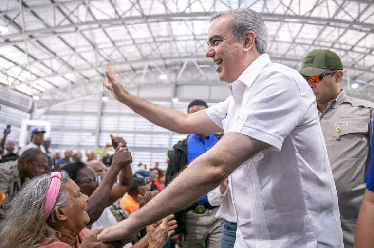 Gobierno inaugurará 14 obras y entregará nuevos apartamentos este fin de semana en seis provincias