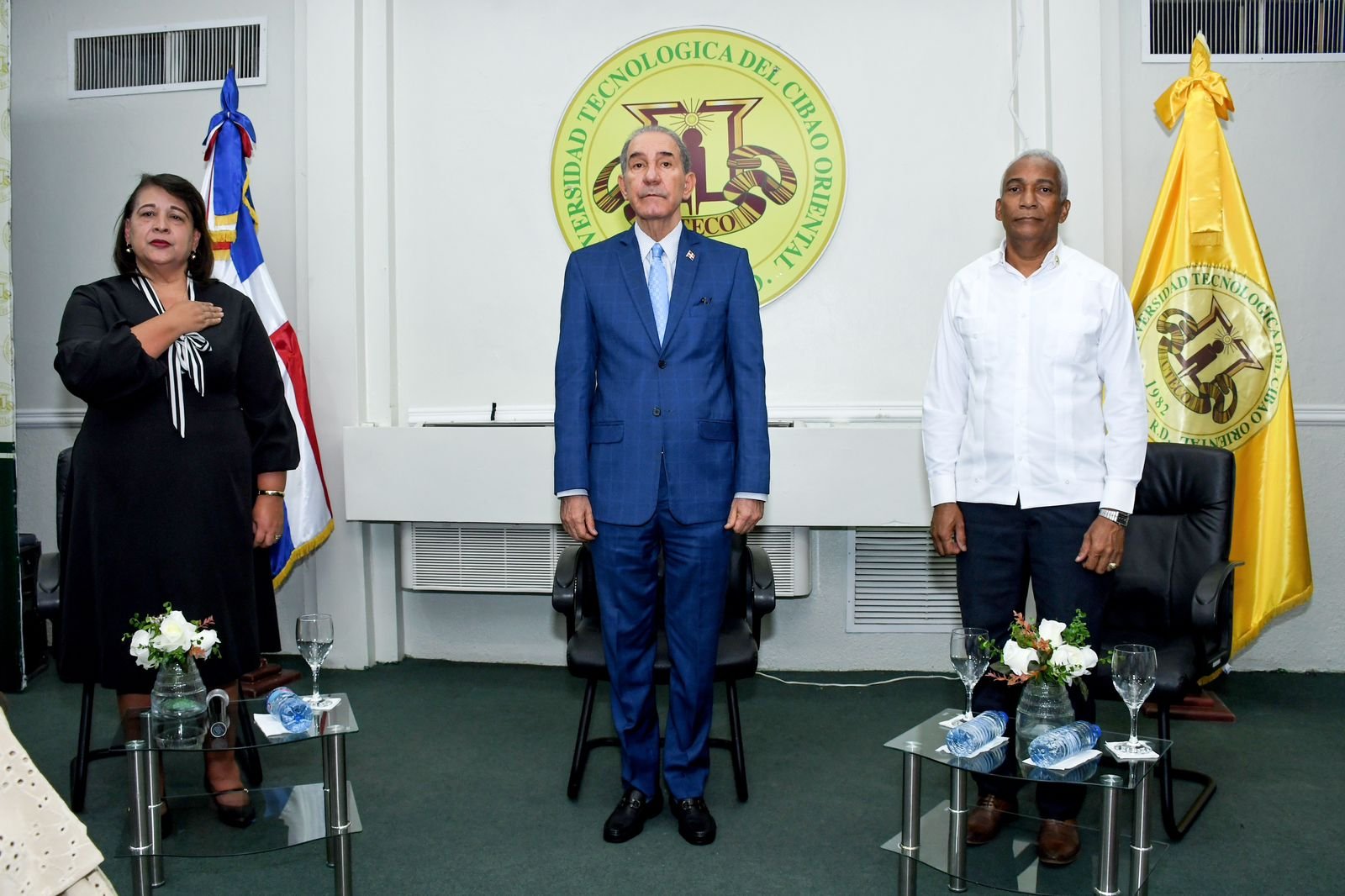 Titular del Mescyt asegura presidente Abinader profundiza proceso democrático a través de la entrega de becas