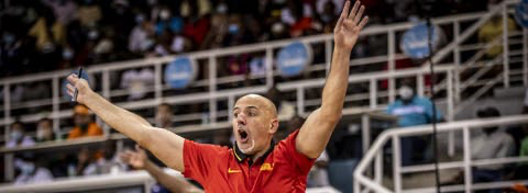 Entrenador de Angola critica a la FIBA tras derrota con República Dominicana