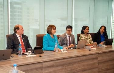 Bancos proyectan rápida mejoría de la economía, pese a su lento crecimiento