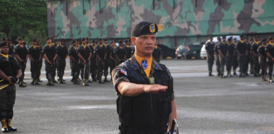 Designan a Johnny Burgos como nuevo comandante de las Fuerzas Especiales de la FARD