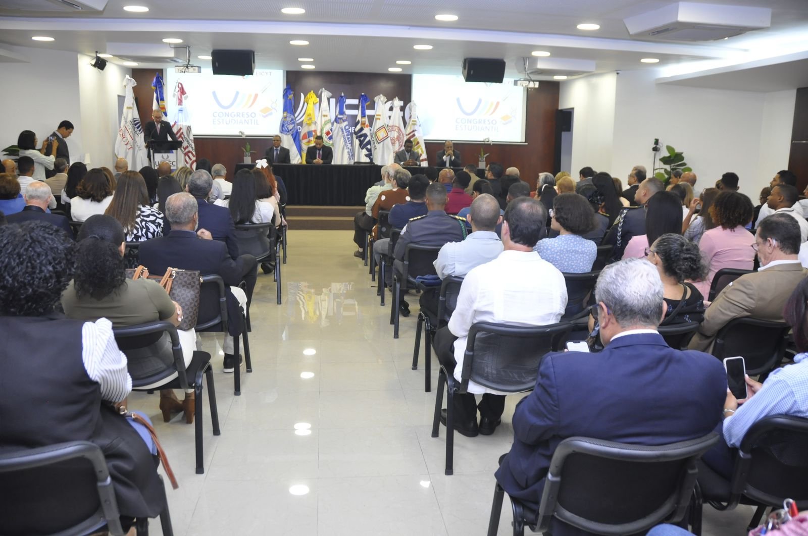 MESCYT abre VIII Congreso Estudiantil de Investigación Científica y Tecnológica