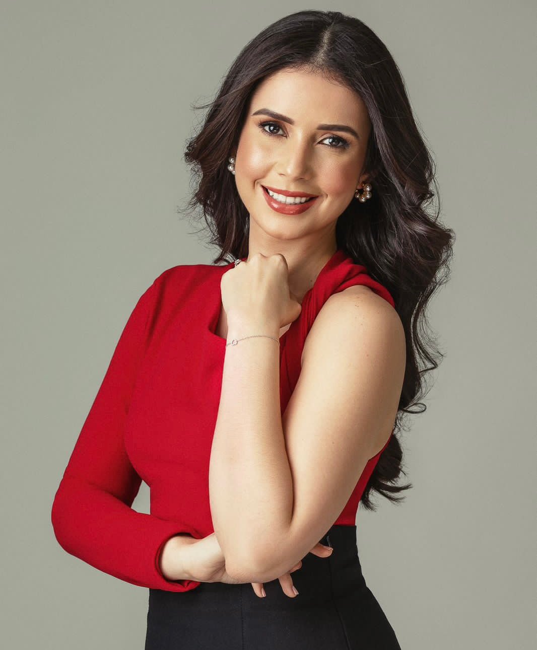 De Cerca con Karina Alarcón Temporada I: La Silla