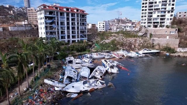 Sube estela de muertes dejadas en México por el devastador huracán Otis