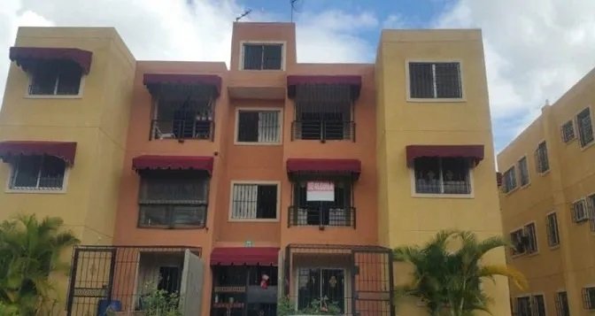 Un “delincuente” resulta muerto y 2 policías heridos durante tiroteo