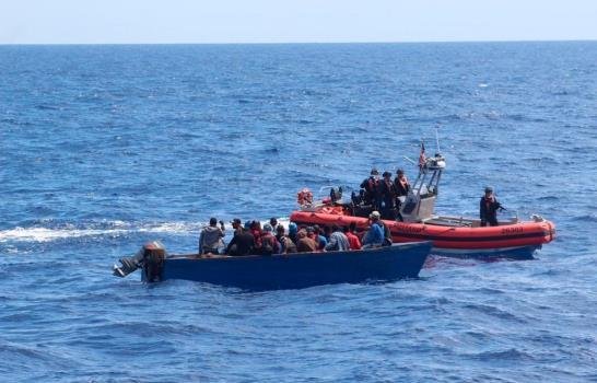 Guardia Costera de Puerto Rico repatrian a 89 personas de RD