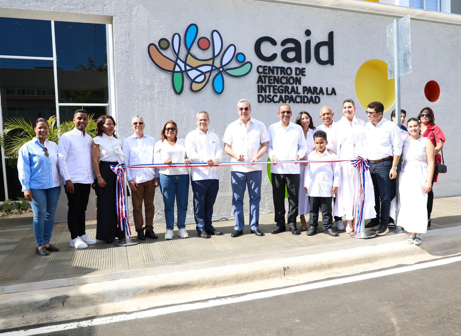 Presidente Abinader inaugura CAID en SDE y anuncia apertura de 6 nuevas unidades de atención terapéutica en 5 provincias para 2024