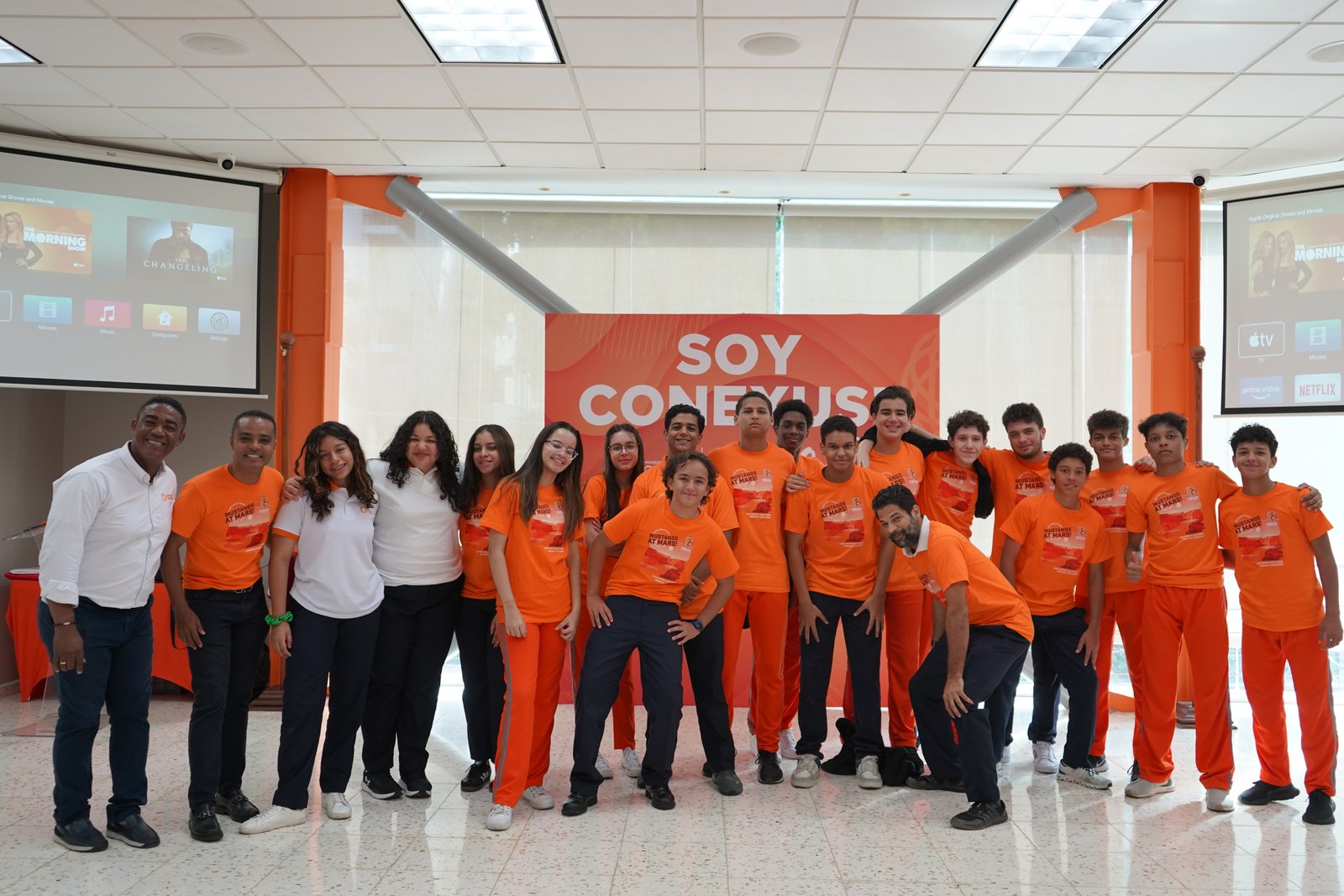 Estudiantes dominicanos participarán en competencia de la NASA en el 2024  