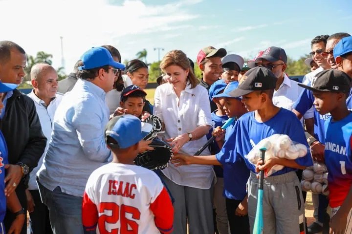 Vicepresidenta lanzará la primera bola en juego entre Licey y Águilas en New York