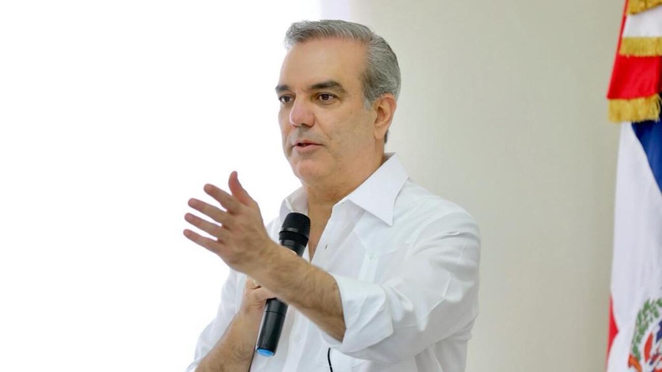 Gobierno de Abinader con algunos funcionarios de honestidad dudosa en el manejo de los Fondos Públicos. 