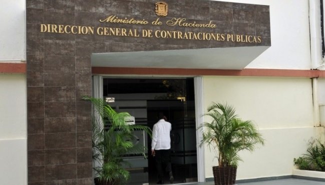 DGCP dice halló irregularidades «graves» en proceso semáforos