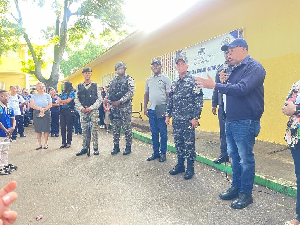 Nuevo Director de la Policía Comunitaria Comprometido con la Sociedad. 