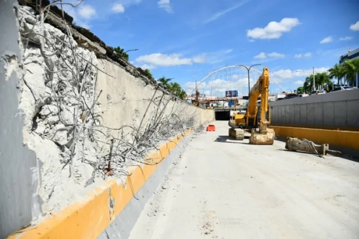 Ingeniero que diseñó desnivel de la 27 de Febrero: No colapsó por falla estructural, fue por drenaje