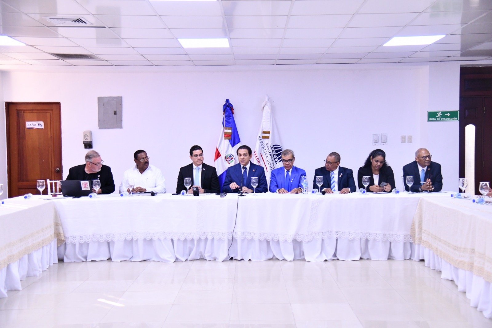 MSP reúne a sociedades médicas especializadas y el CMD y analizan situación enfermedades respiratorias