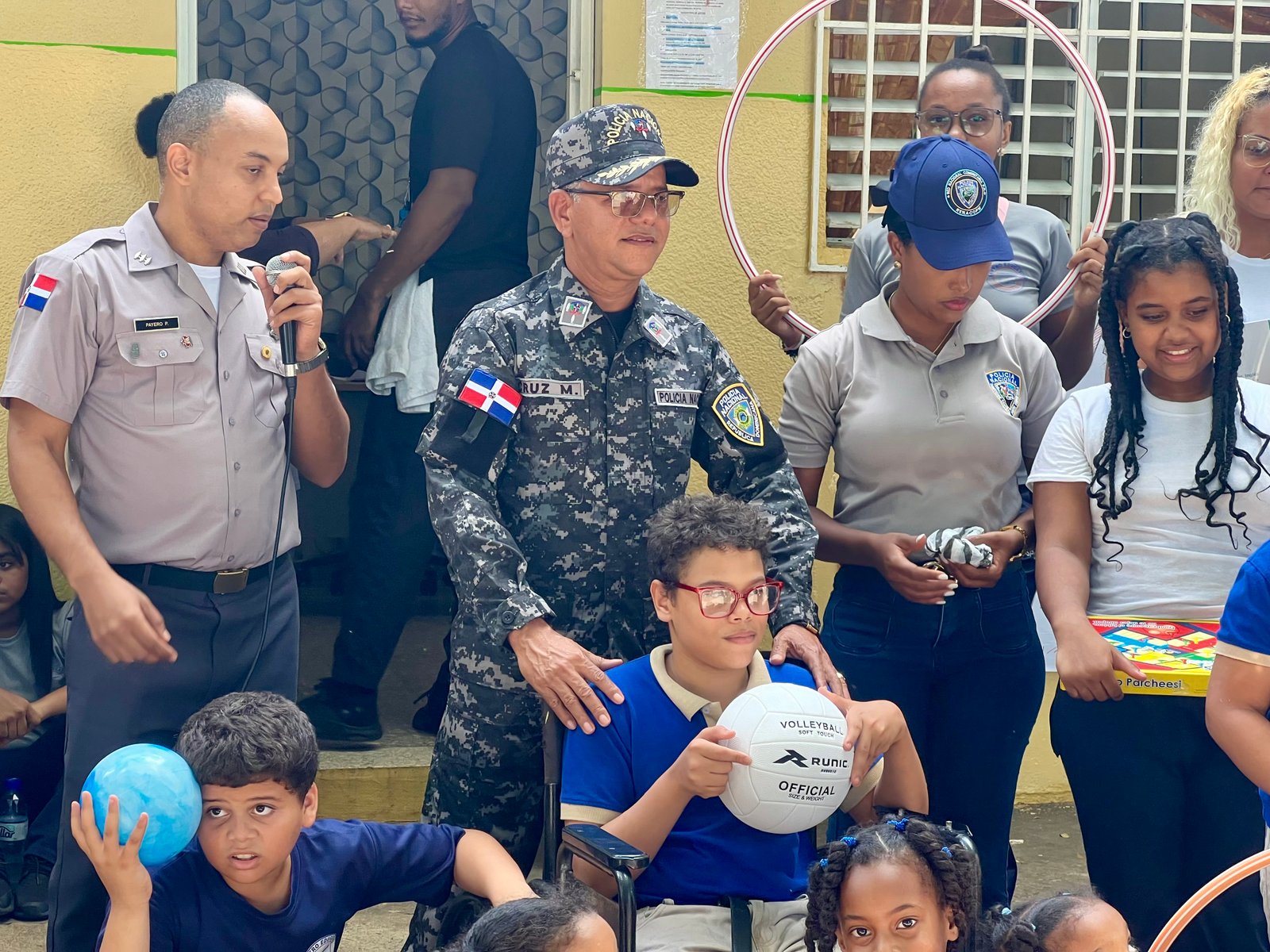 Policía Comunitaria imparte Charla por el mes de la Familia en Escuela Juan Bautista Zafra