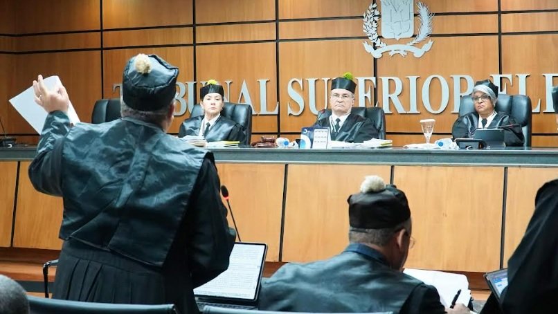 TSE ordena a Fuerza del Pueblo entregar resultados de encuesta