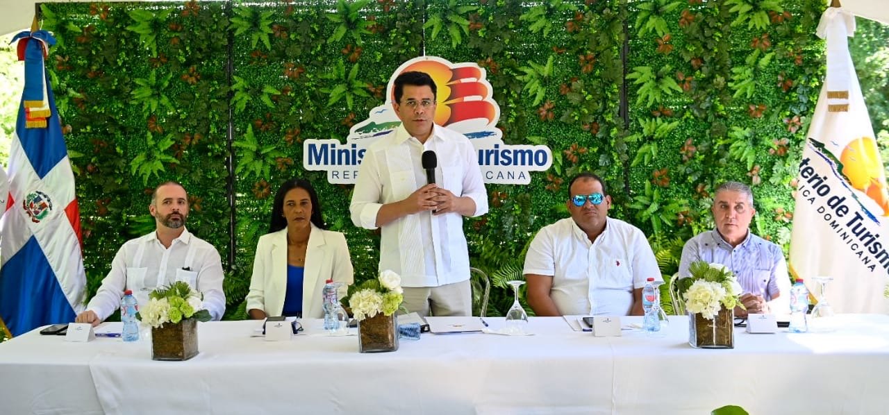 Continúa reordenamiento de Bayahíbe con 270 millones de pesos en inversión