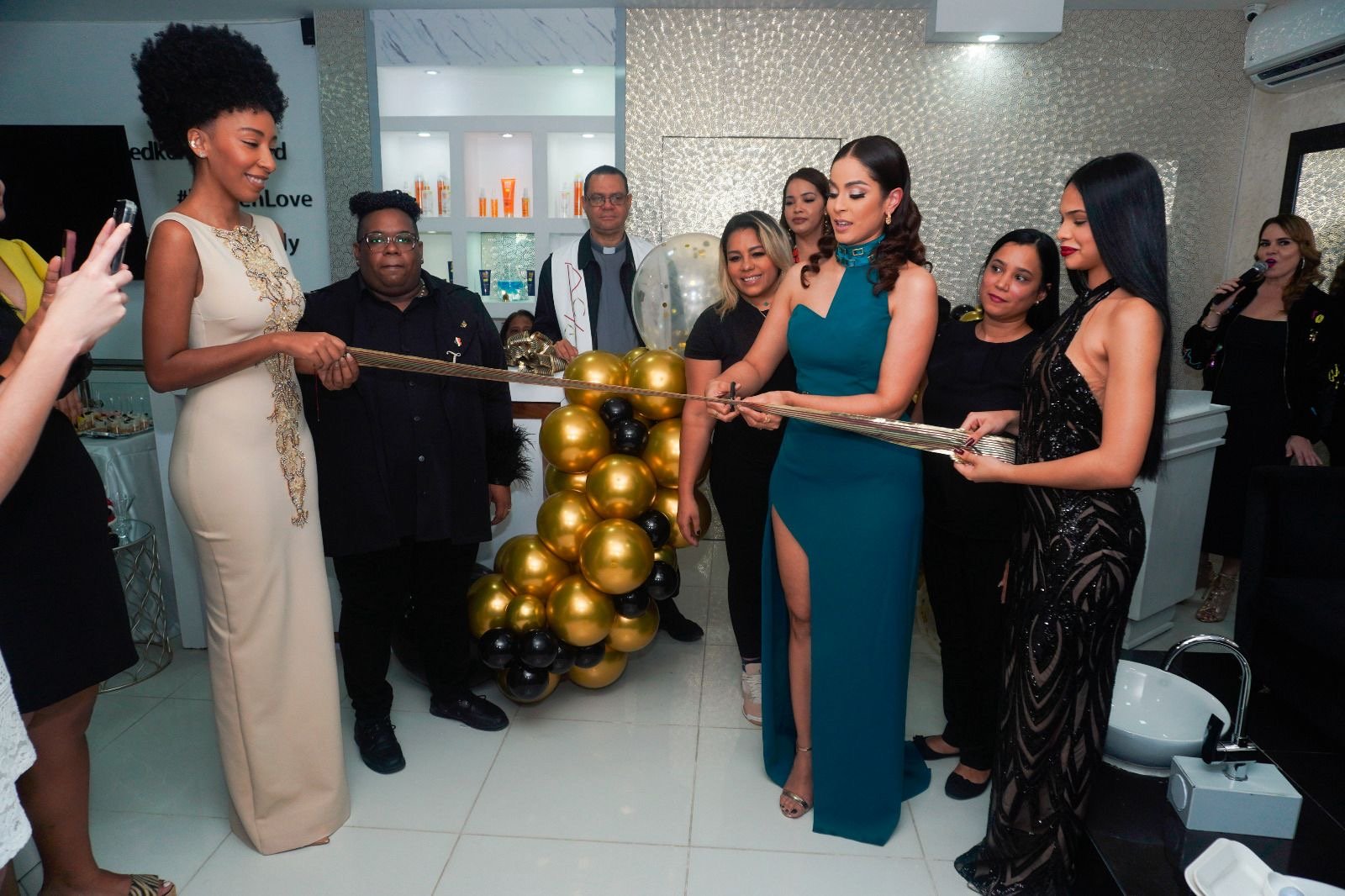 Low Beauty Center abre sus puertas en Santiago 