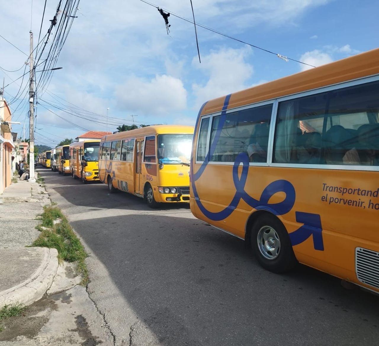 TRAE llega a Hato Mayor para garantizar transporte gratis a estudiantes