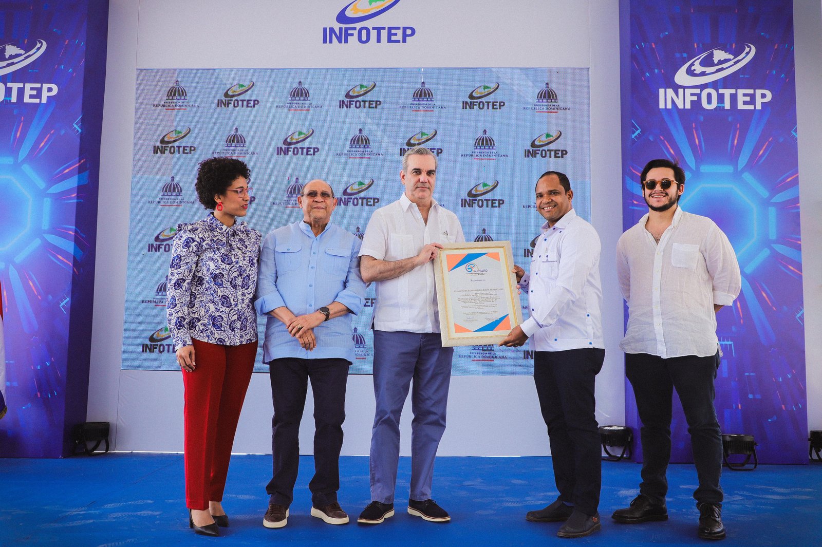 Presidente Abinader inaugura en Santiago Rodríguez dos centros INFOTEP, micro-hidroeléctrica, hospital y carretera; en esta provincia supera los 4,300 millones