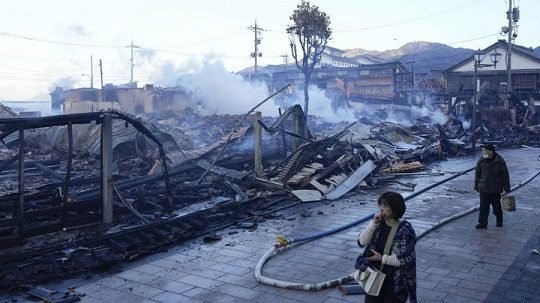 Otro terremoto de 5,5 sacude a Japón tras sismo 7,6 del lunes