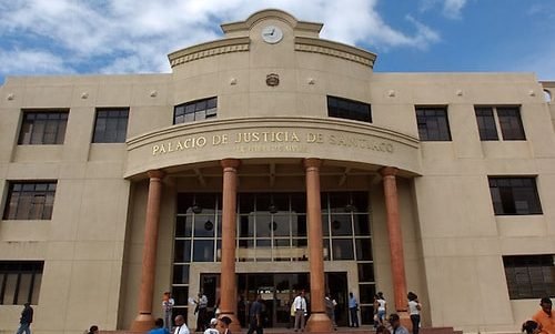 Tribunal condena a 20 años a dos haitianos que asaltaron familia