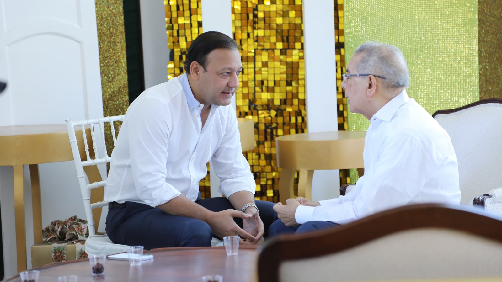 Abel y Danilo encabezan almuerzo con candidatos a alcaldes y regidores de Santiago