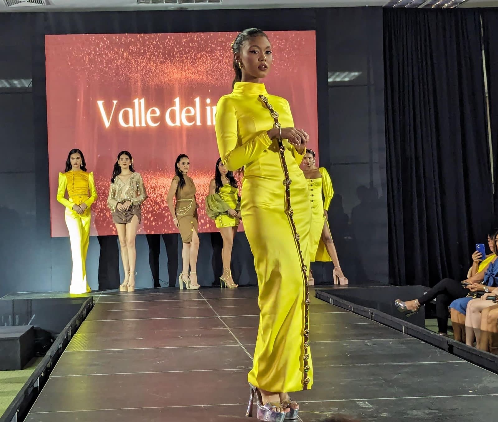 “Sinergia” de Laie exaltó la elegancia y creatividad en el diseño