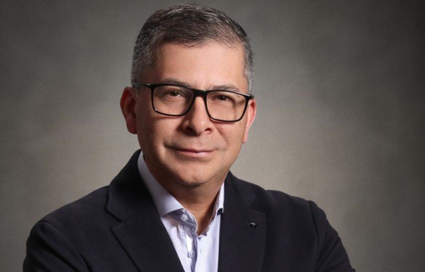 PE designa a colombiano nuevo comisionado para reforma de PN