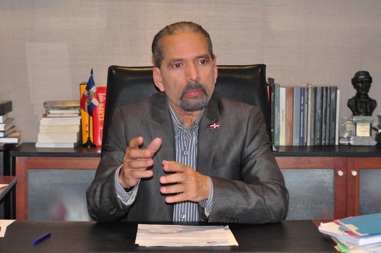 Presidente de Efemérides Patrias pondera el doctorado Honoris Causa a Luis Abinader