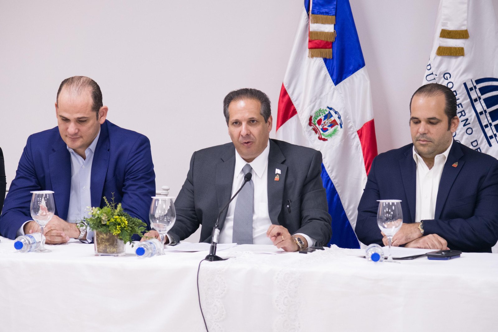 Aprueban Cuadro Básico de Medicamentos Esenciales