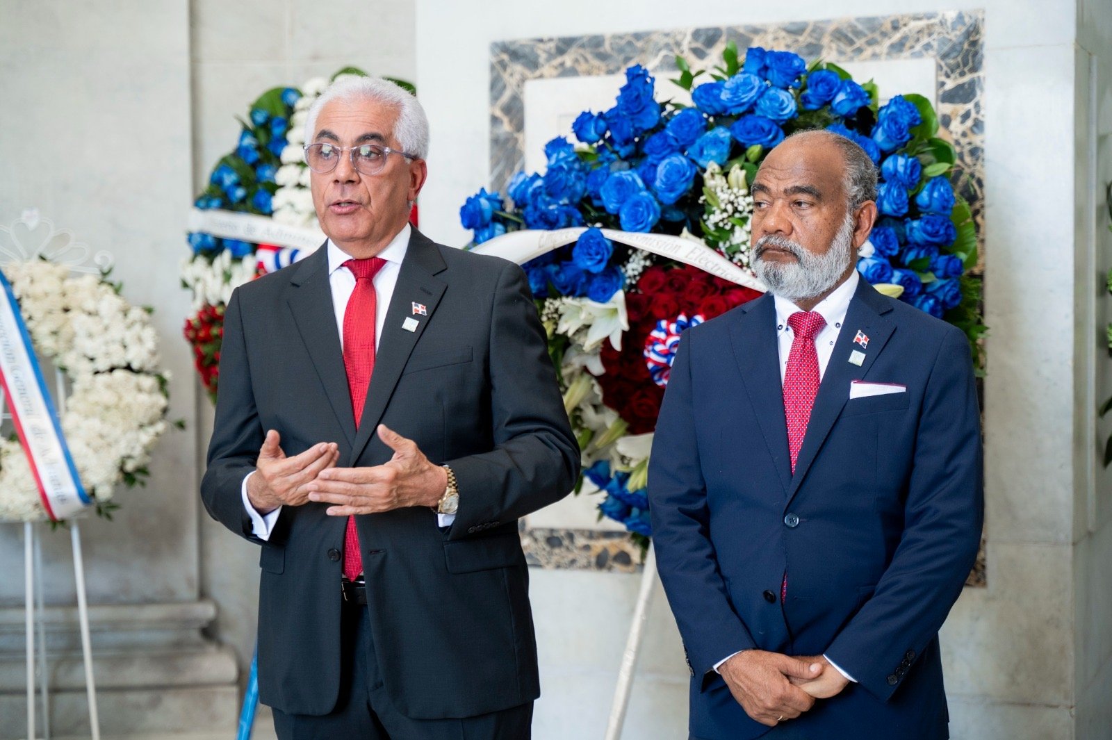 ETED DESARROLLA PROYECTOS PARA EXPANDIR Y FORTALECER EL SISTEMA ELÉCTRICO NACIONAL; RINDEN HOMENAJE A PADRES DE LA PATRIA