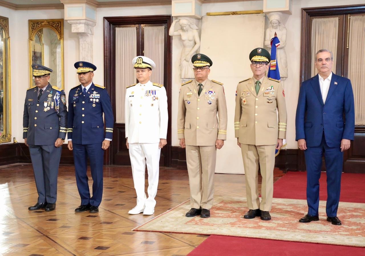 Presidente Abinader dice: “unas Fuerzas Armadas y una Policía Nacional fuertes, es un país fuerte”