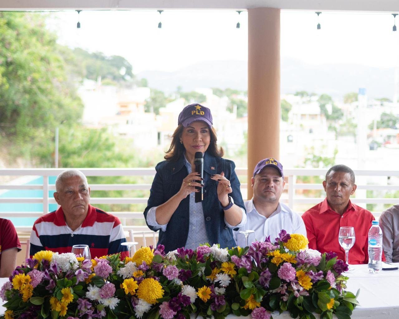 Encuentro histórico en San José de Ocoa: Margarita Cedeño se reúne con los candidatos de la Alianza Rescate RD