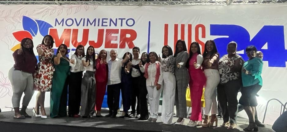 Movimiento Mujer Red realiza primer conversatorio con regidoras del PRM en SDE