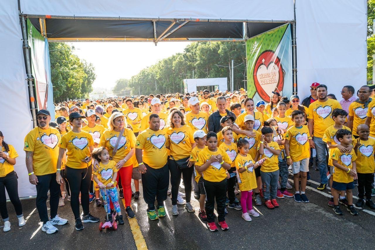 Voluntariado Jesús con los Niños realiza con éxito caminata “Héroes de corazón 2024”