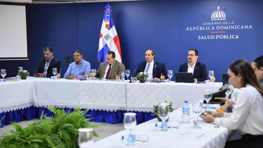 Ministro de Salud encabeza su primera reunión como presidente del Consejo de Salud