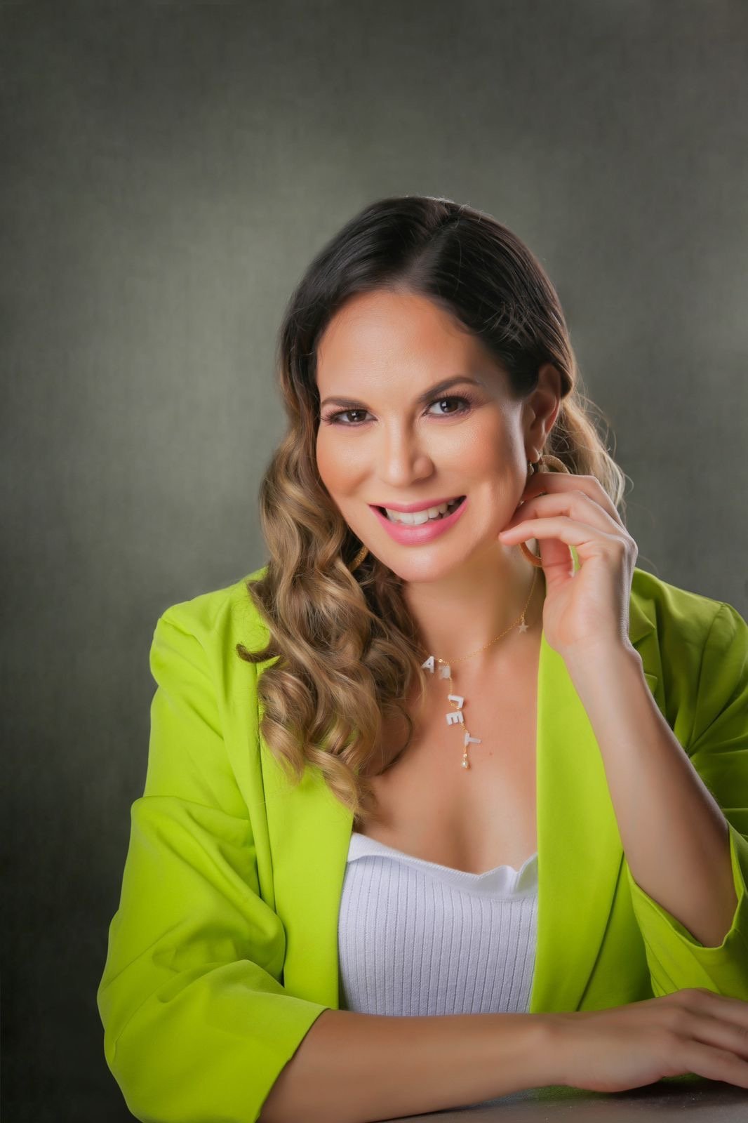 Scarlet Ramírez se destaca en la comunicación del Cibao