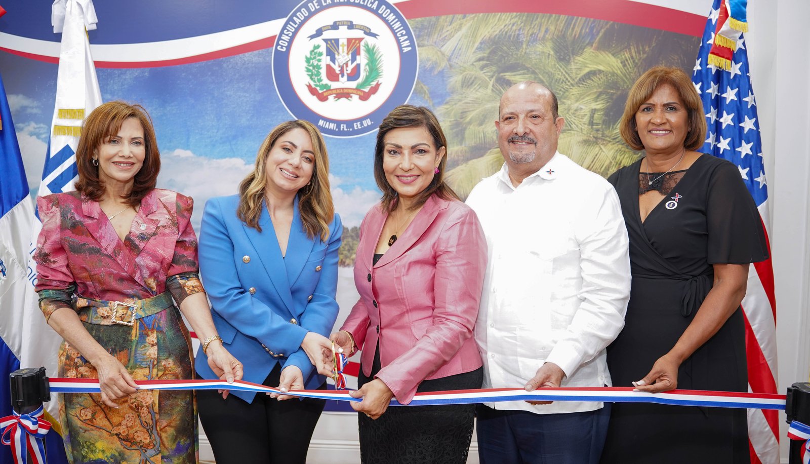 Consulado dominicano en Miami e INDEX organizan conferencia “El empoderamiento de la mujer, desafíos, avances y oportunidades”, impartida por Gloria Reyes
