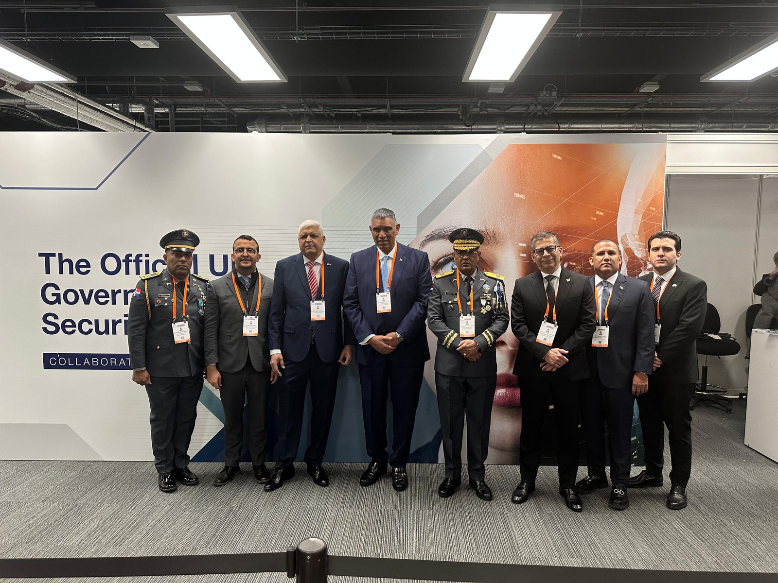 Delegación encabezada por ministro Vásquez Martínez y el mayor general Guzmán Peralta inicia participación en Exposición Internacional de Seguridad y Policía 2024