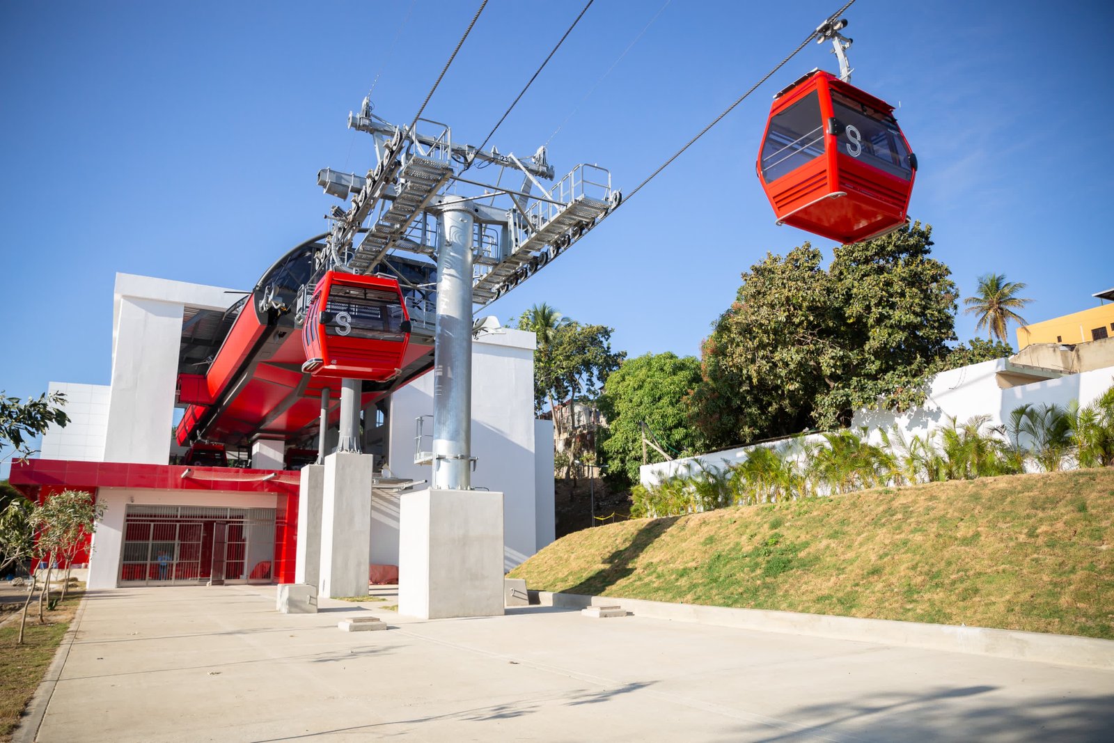 Presidente Abinader inaugura tramo I del Teleférico para brindar mayor y mejor movilidad a los ciudadanos de Santiago