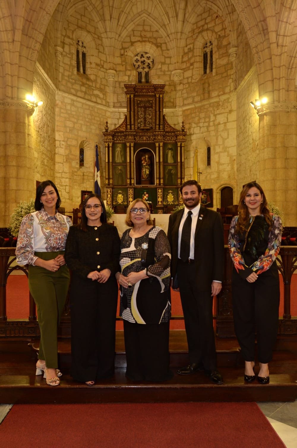 ADCS Conmemora 24 aniversario con eucaristía en la Catedral Primada de América