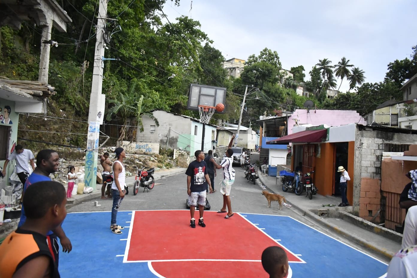 MND entrega cancha en Las Cañitas para beneficio de decenas de jóvenes y niños en Semana Santa