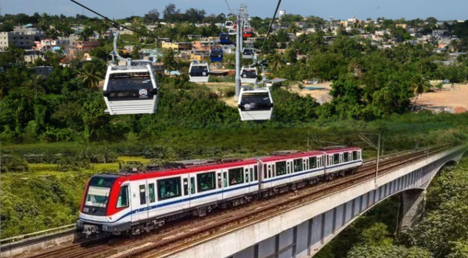 Opret reitera horario especial del Metro y Teleférico de Santo Domingo por Semana Santa