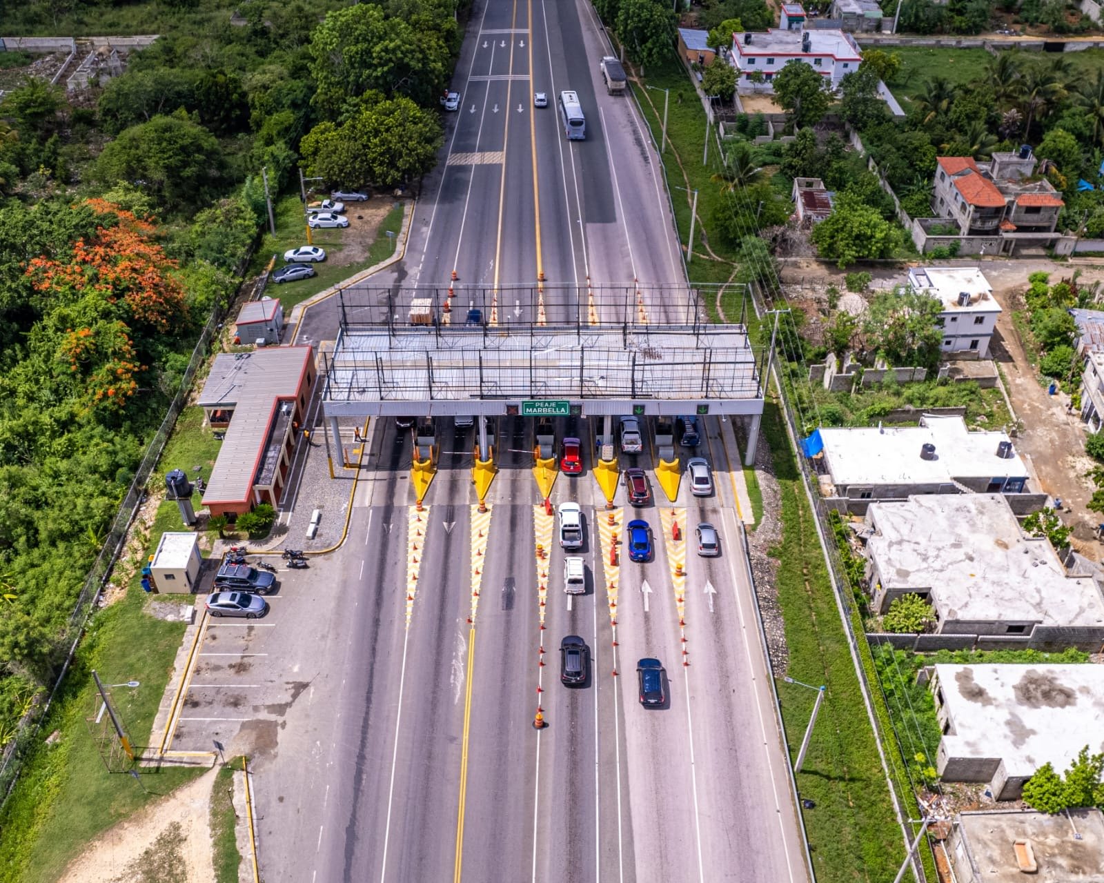 RD Vial dice incremento de carriles de Paso Rápido impacta positivamente el tránsito en principales autopistas en Semana Santa