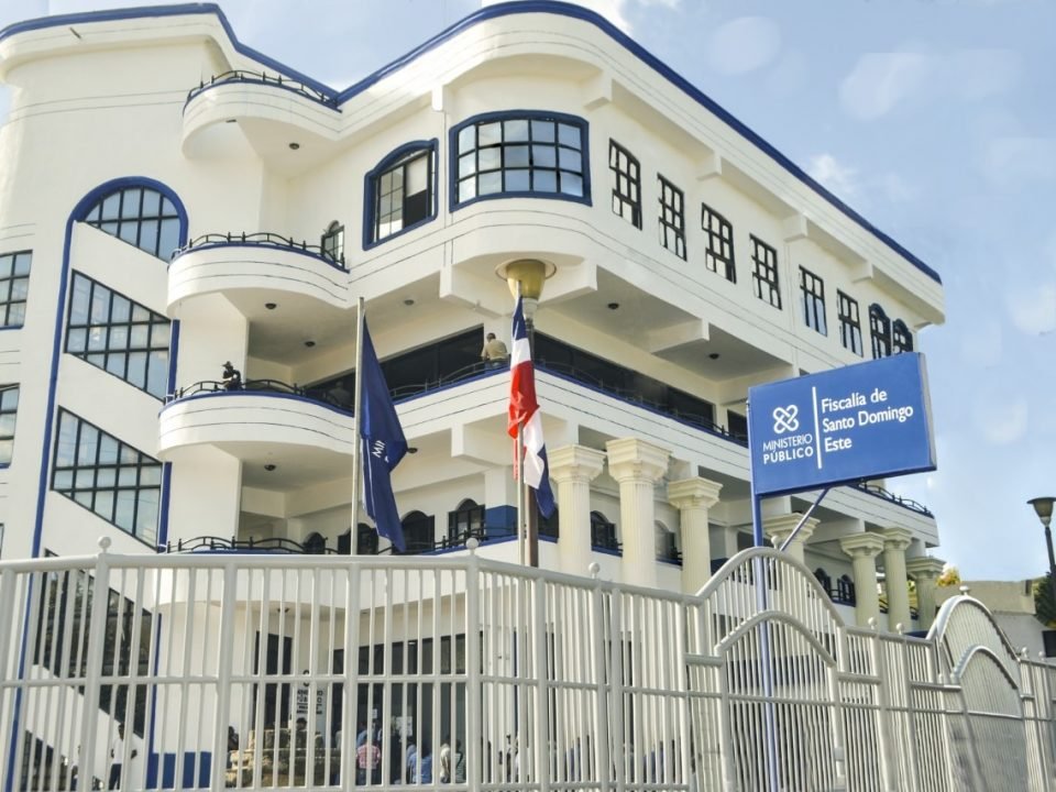 Fiscalía de Niños, Niñas y Adolescentes y Policía Comunitaria coordinan acciones en conjunto
