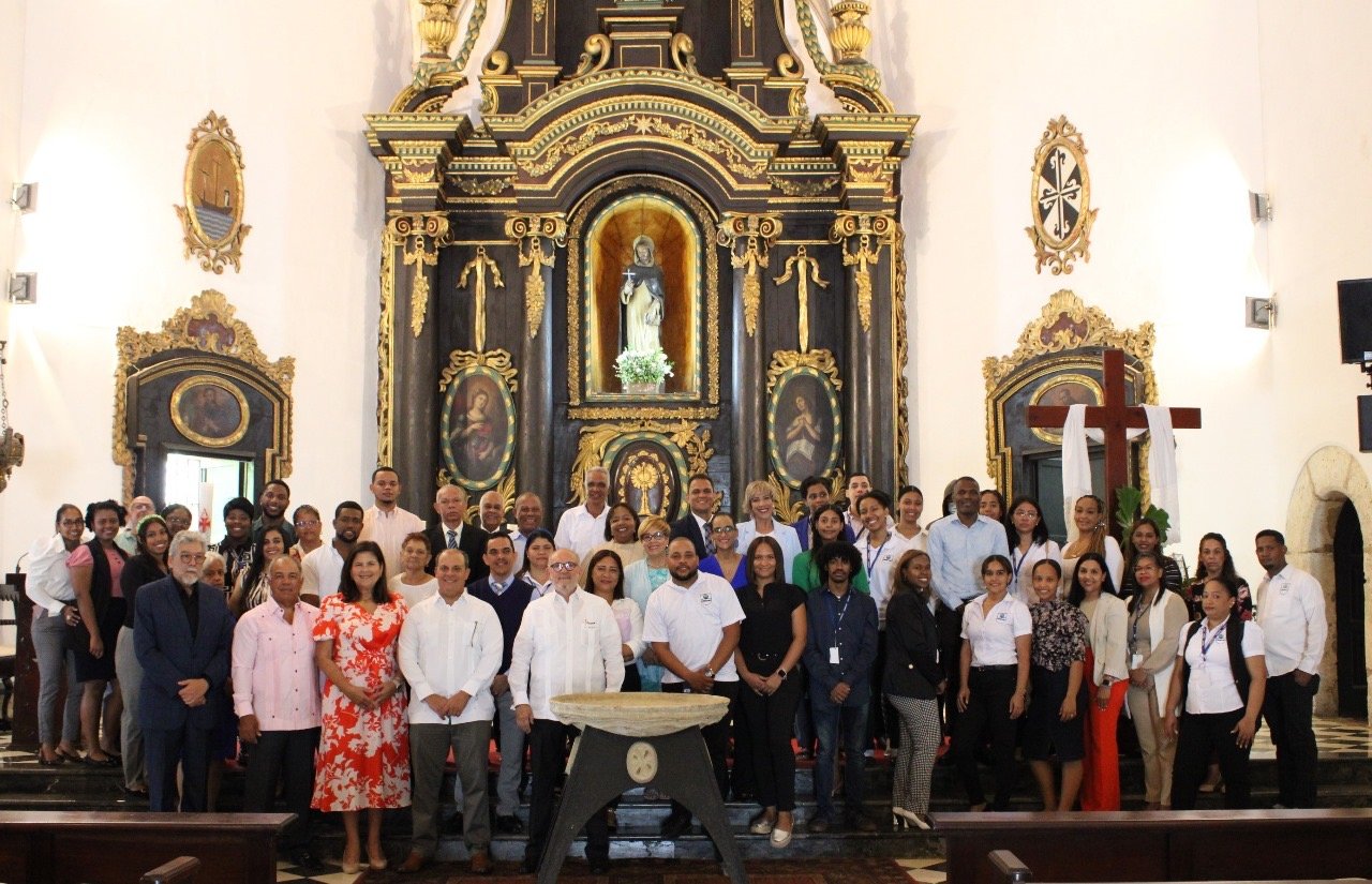 CENAPEC celebra Eucaristía en conmemoración de su 52 aniversario