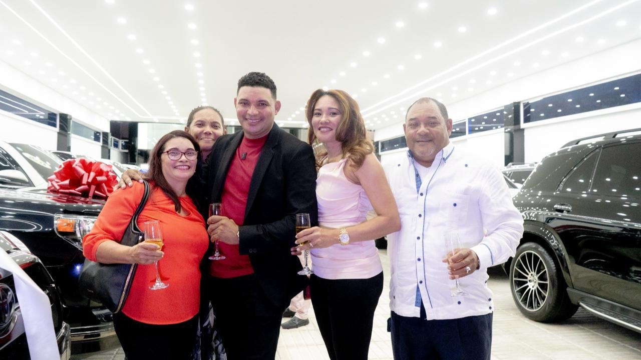 Gente Buena  inaugura concesionario de vehículos en SDE