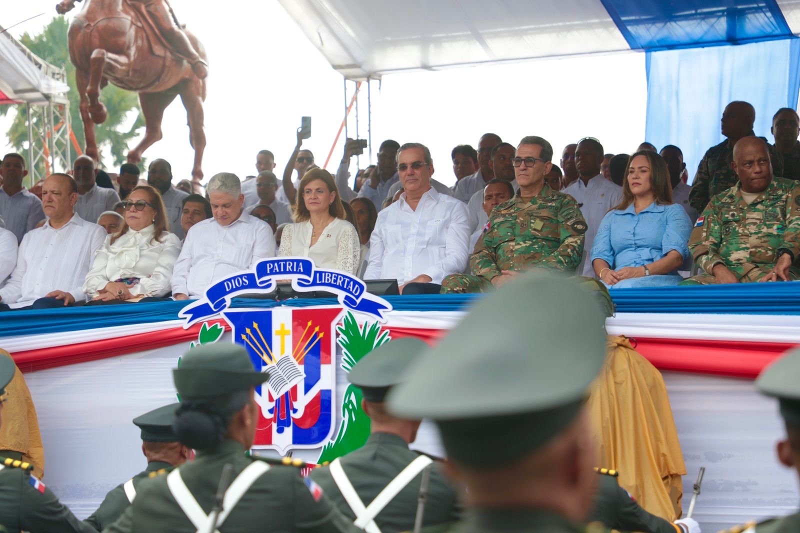 Presidente Abinader encabeza desfile en conmemoración del 180 aniversario de la batalla del 30 de marzo