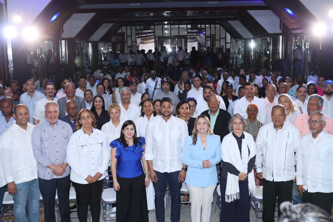 Inician serie de paneles  “Los Avances del Cambio” en San Cristóbal